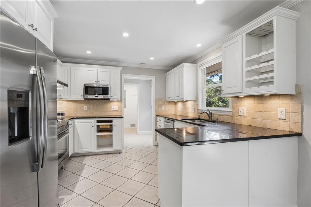 3 bedroom, 2 bathroom, 1,320 sq ft single family residence for sale at 3428 Havalyn Lane, Doraville, GA 30340 — photo 7