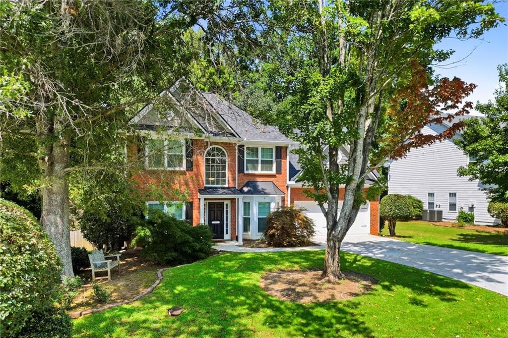 3 bedroom, 3 bathroom, 2,010 sq ft single family residence for sale at 575 Kingsport Drive, Roswell, GA 30076