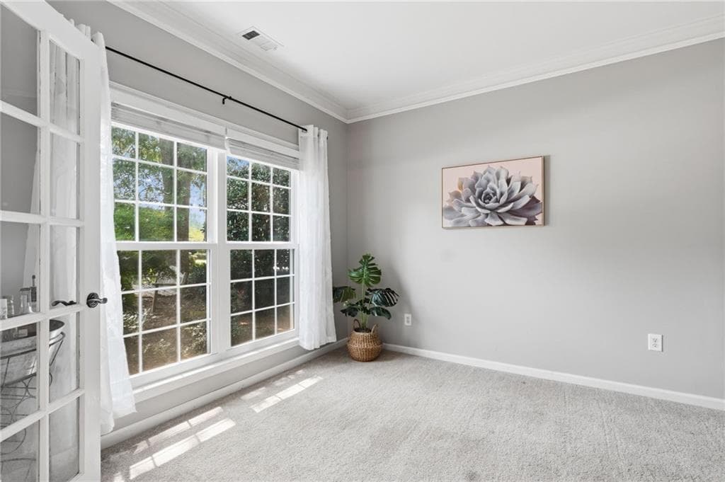 3 bedroom, 3 bathroom, 2,010 sq ft single family residence for sale at 575 Kingsport Drive, Roswell, GA 30076 — photo 6