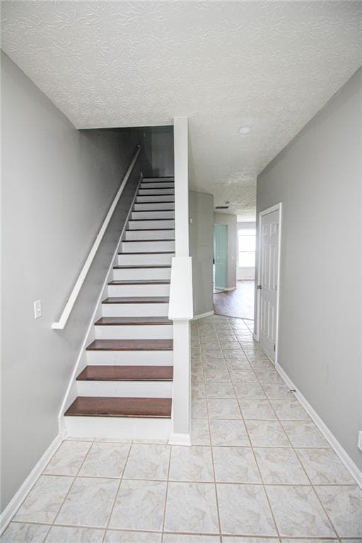 3 bedroom, 3 bathroom, 1,506 sq ft townhouse for rent at 6476 Portside Way, Flowery Branch, GA 30542 for $1,850 a month — photo 2