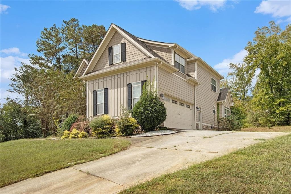 4 bedroom, 3 bathroom, 4,535 sq ft single family residence for sale at 70 Alcovy Reserve Way, Covington, GA 30014 — photo 2