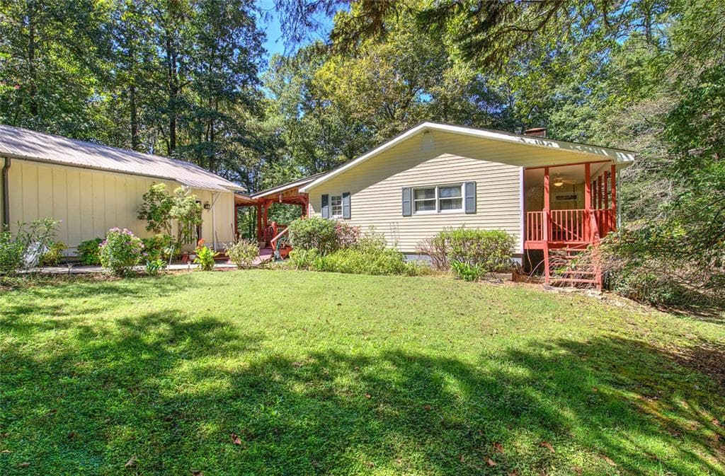 3 bedroom, 3 bathroom, 2,544 sq ft single family residence for sale at 2108 Blackberry Mtn Road, Ellijay, GA 30536 — photo 3