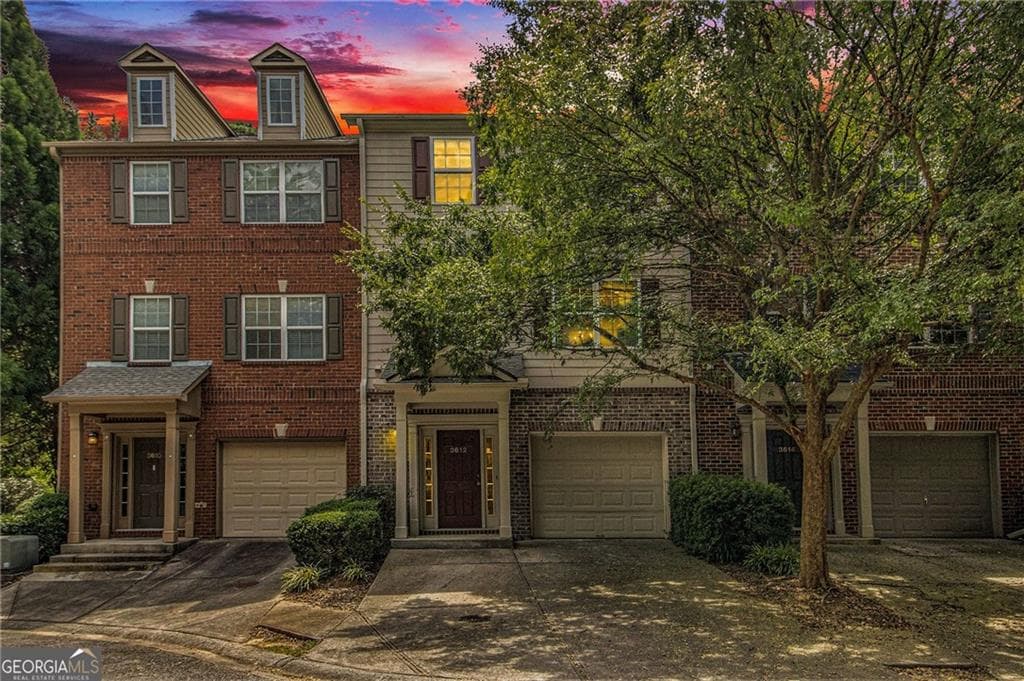 4 bedroom, 4 bathroom, 1,496 sq ft townhouse for rent at 3612 Utoy Drive, Atlanta, GA 30331 for $2,400 a month — photo 2