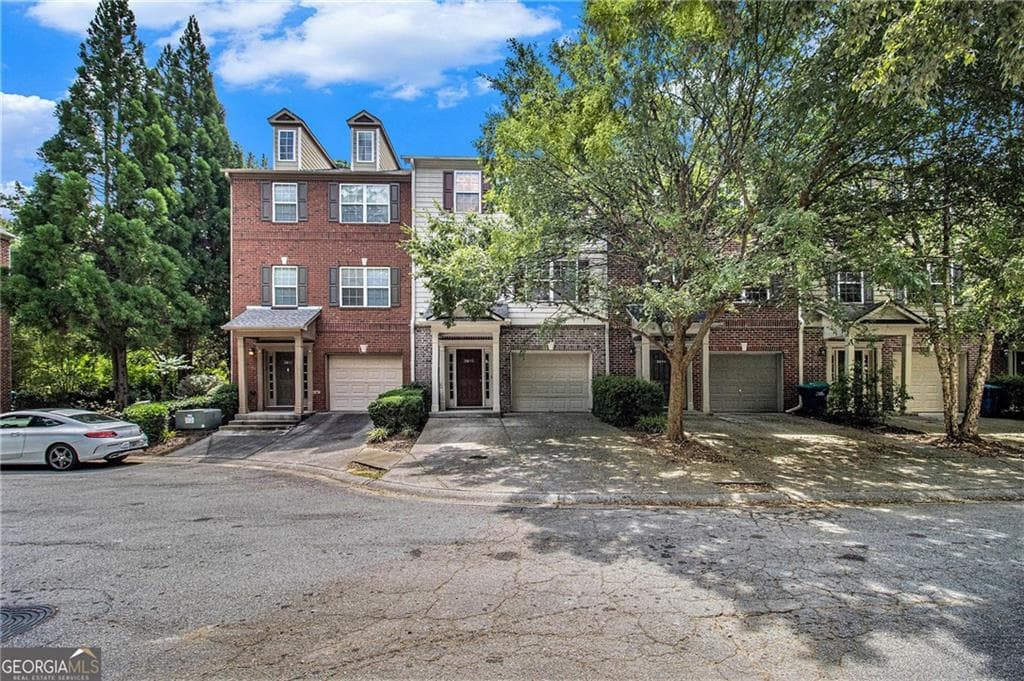 4 bedroom, 4 bathroom, 1,496 sq ft townhouse for rent at 3612 Utoy Drive, Atlanta, GA 30331 for $2,400 a month — photo 3
