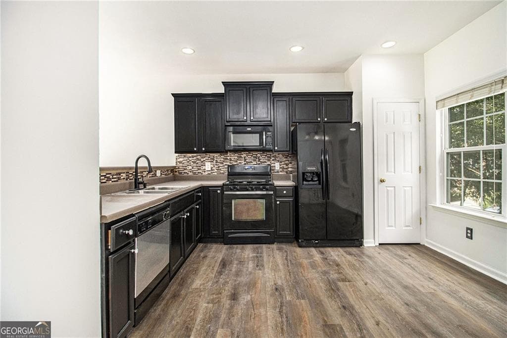4 bedroom, 4 bathroom, 1,496 sq ft townhouse for rent at 3612 Utoy Drive, Atlanta, GA 30331 for $2,400 a month — photo 9