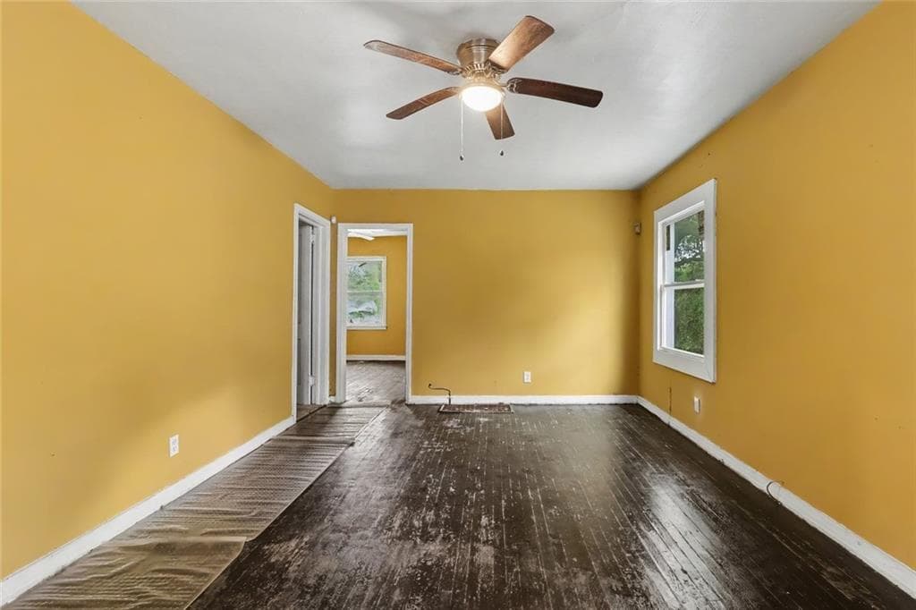 6 bedroom, 3 bathroom, 2,763 sq ft single family residence for sale at 1239 Eastland Road, Atlanta, GA 30316 — photo 2