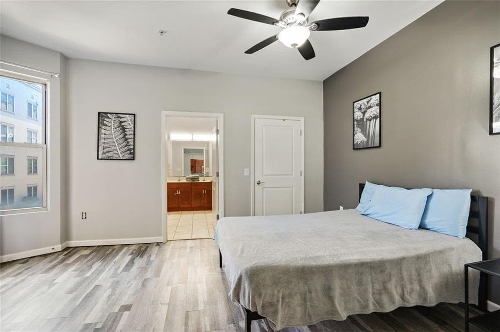 2 bedroom, 2 bathroom, 991 sq ft condominium for sale at 870 MAYSON TURNER Road 1127, Atlanta, GA 30314 — photo 10