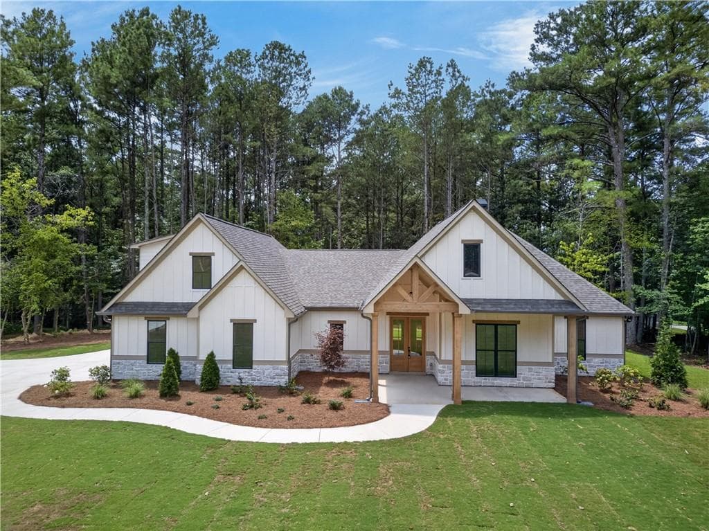 5 bedroom, 4 bathroom, 2,709 sq ft single family residence for sale at 447 School Road, Dallas, GA 30132