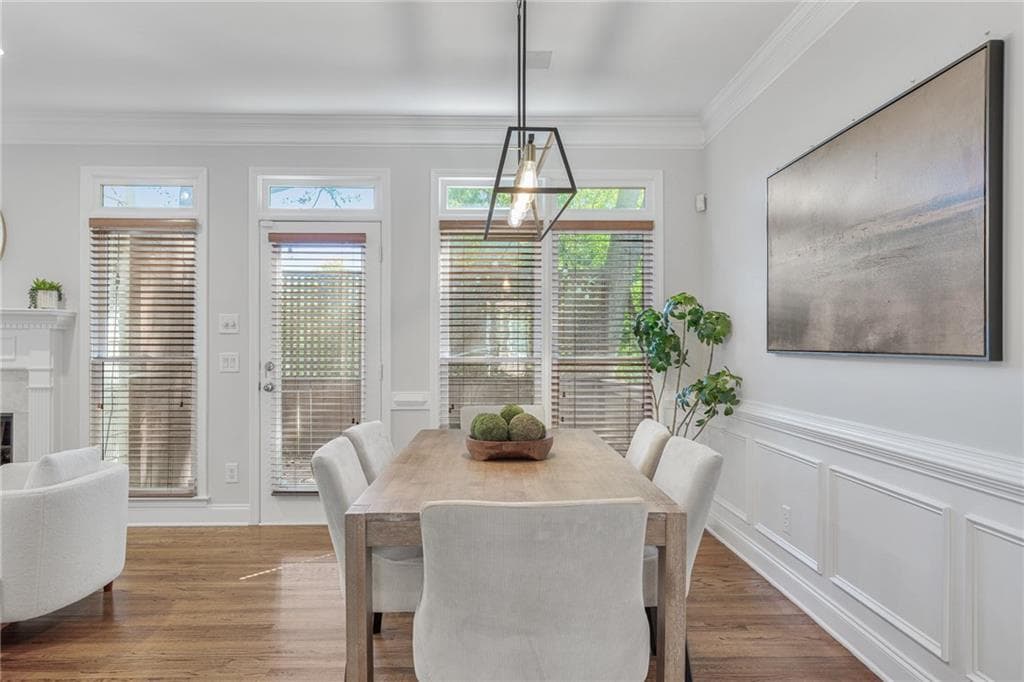 3 bedroom, 4 bathroom, 2,568 sq ft townhouse for sale at 2144 Briarwood Bluff, Atlanta, GA 30319 — photo 8