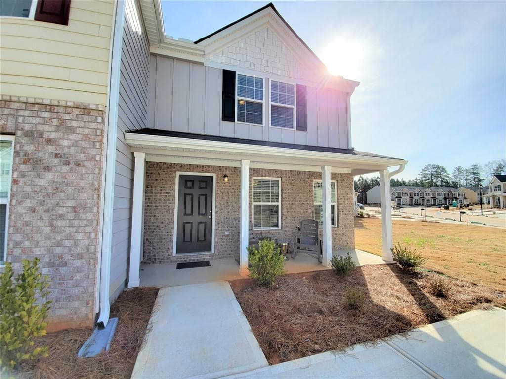 3 bedroom, 3 bathroom, 1,440 sq ft townhouse for sale at 2529 Piering Drive, Lithonia, GA 30038