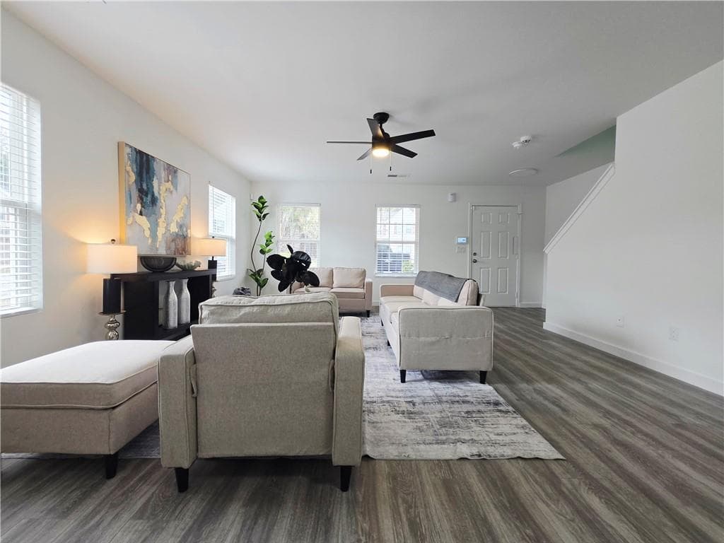 3 bedroom, 3 bathroom, 1,440 sq ft townhouse for sale at 2529 Piering Drive, Lithonia, GA 30038 — photo 6