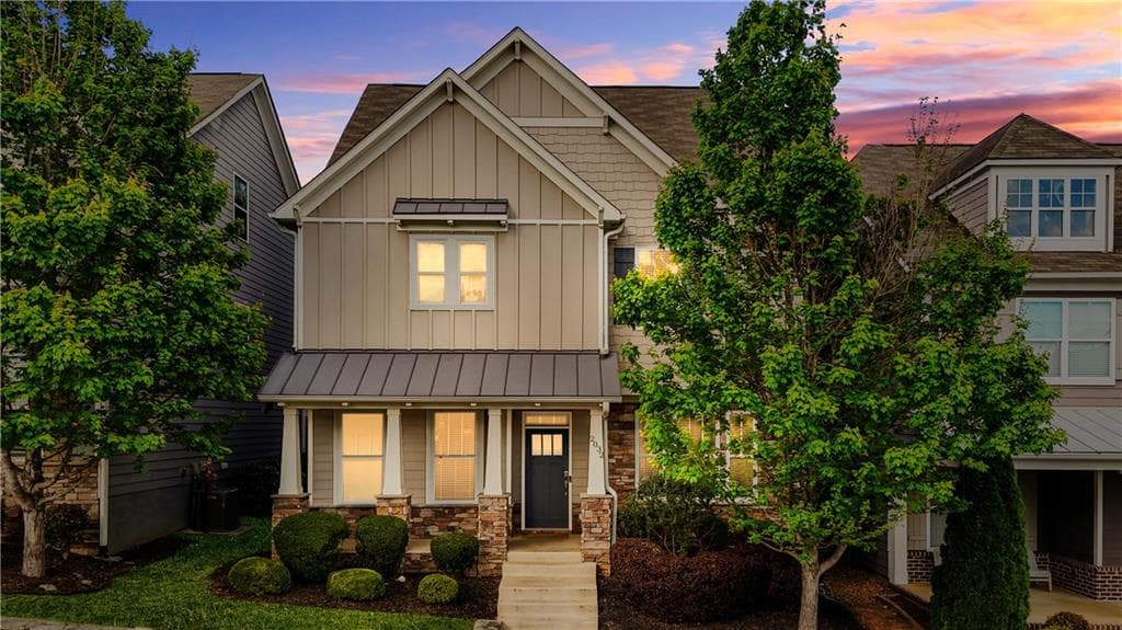 5 bedroom, 4 bathroom, 2,508 sq ft single family residence for sale at 2032 Stanfield Avenue, Atlanta, GA 30318