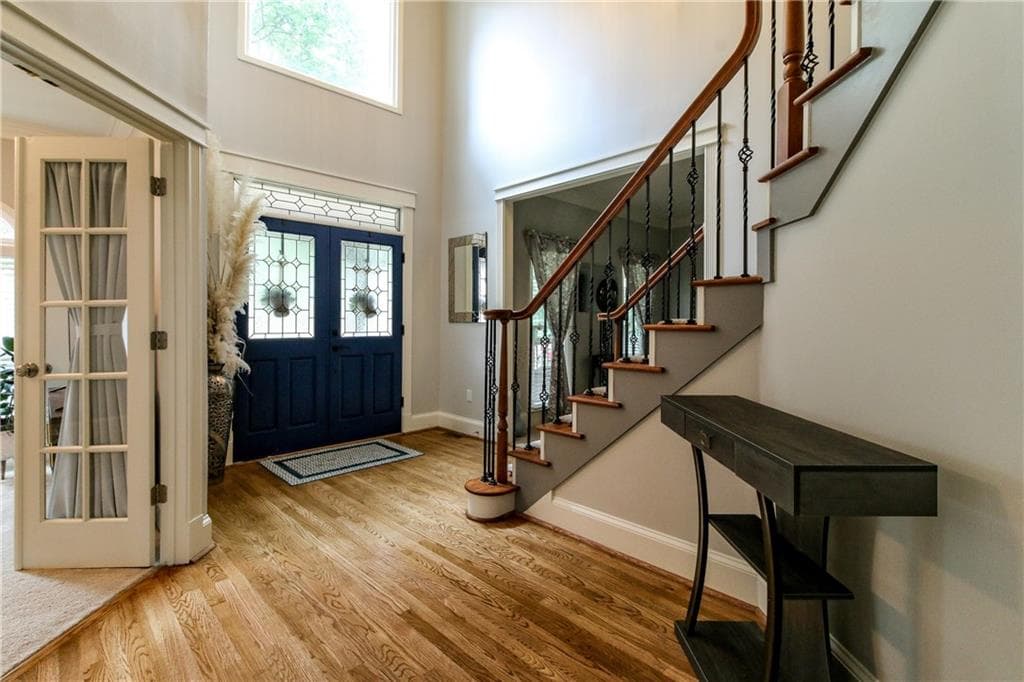 5 bedroom, 4 bathroom, 5,264 sq ft single family residence for sale at 656 Goldenwood Court, Powder Springs, GA 30127 — photo 2