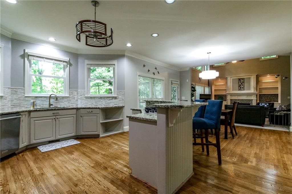 5 bedroom, 4 bathroom, 5,264 sq ft single family residence for sale at 656 Goldenwood Court, Powder Springs, GA 30127 — photo 4