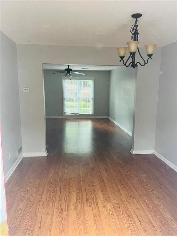 2 bedroom, 3 bathroom, 1,240 sq ft townhouse for rent at 252 mill creek Pl, Roswell, GA 30076 for $1,775 a month — photo 4