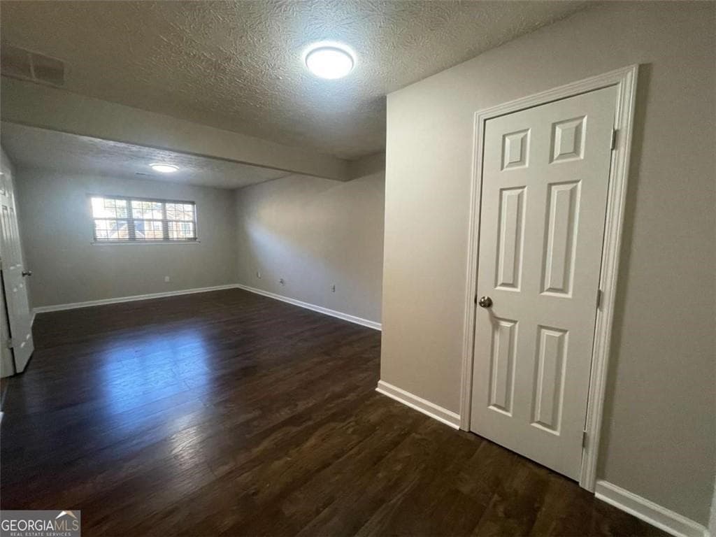 4 bedroom, 3 bathroom, 2,160 sq ft single family residence for rent at 3015 Cascade Manor Drive, Decatur, GA 30034 for $1,995 a month — photo 3