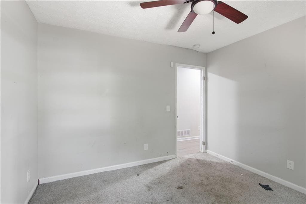 3 bedroom, 2 bathroom, 2,132 sq ft single family residence for sale at 1362 Natchez Trace, Marietta, GA 30008 — photo 10