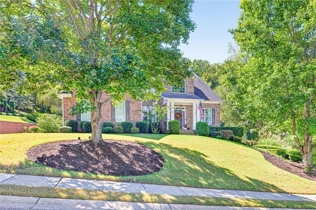 4 bedroom, 4 bathroom, 3,850 sq ft single family residence for sale at 4965 Northridge Drive, Cumming, GA 30040 — photo 3