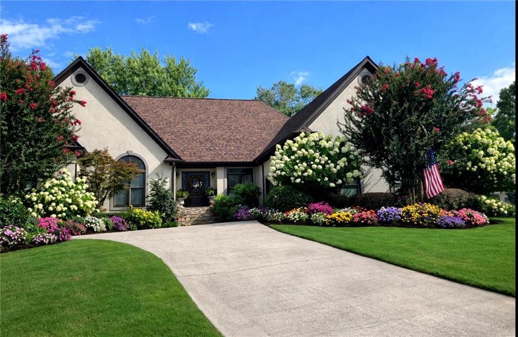 6 bedroom, 4 bathroom, 3,970 sq ft single family residence for sale at 210 Pear Valley Court, Johns Creek, GA 30022