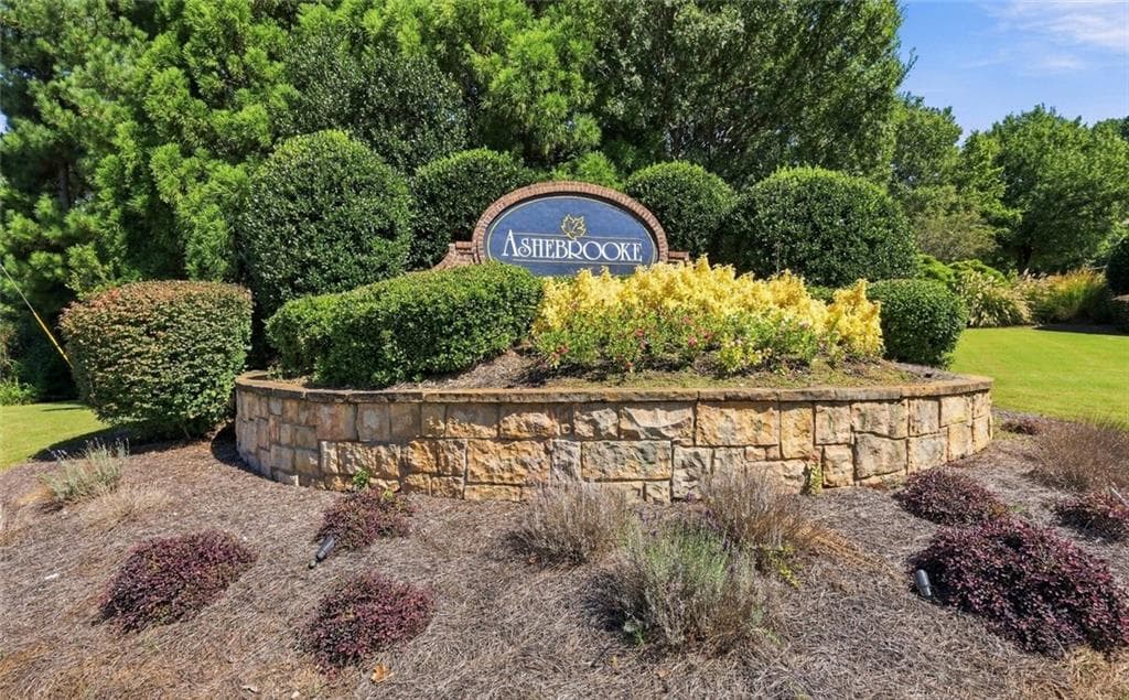 4 bedroom, 4 bathroom, 3,850 sq ft single family residence for sale at 4965 Northridge Drive, Cumming, GA 30040 — photo 8