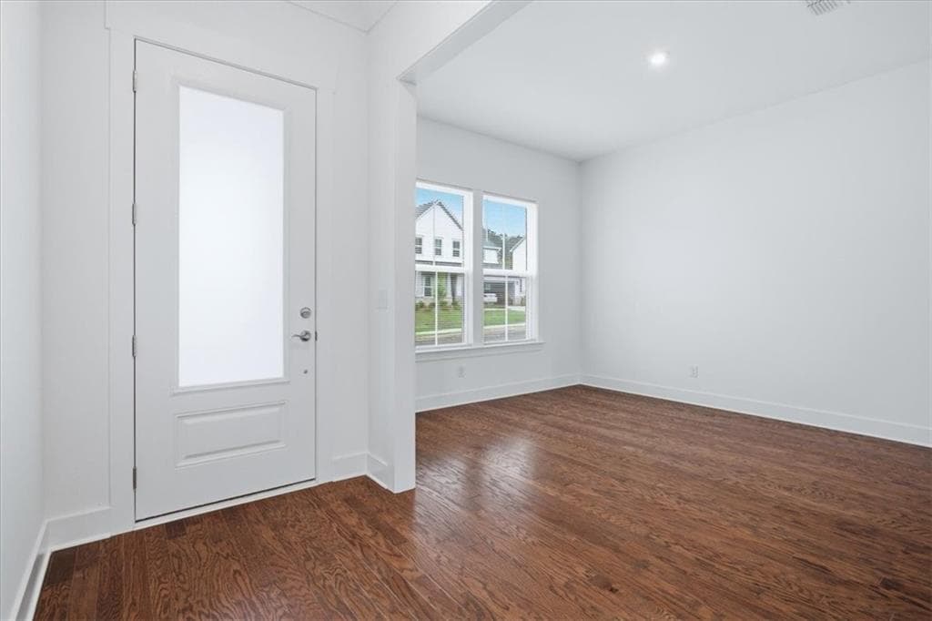 5 bedroom, 5 bathroom, 3,200 sq ft single family residence for rent at 4815 Wayt Farm Ovlk, Cumming, GA 30040 for $4,100 a month — photo 4