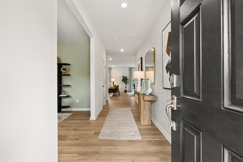4 bedroom, 3 bathroom, 2,519 sq ft single family residence for rent at 917 Summer Rain Way, Acworth, GA 30102 for $3,000 a month — photo 2