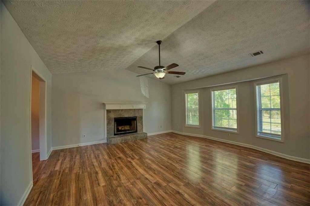 5 bedroom, 2 bathroom, 1,848 sq ft single family residence for sale at 928 Hi Hope Road, Lawrenceville, GA 30043 — photo 4
