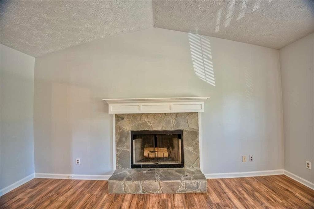 5 bedroom, 2 bathroom, 1,848 sq ft single family residence for sale at 928 Hi Hope Road, Lawrenceville, GA 30043 — photo 5