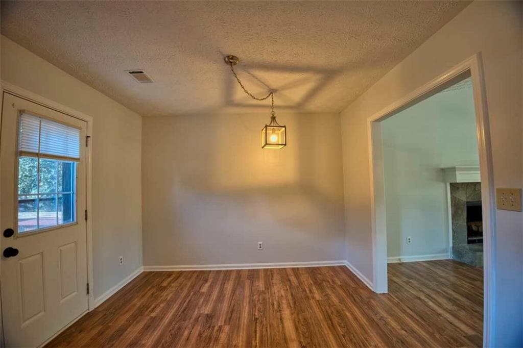 5 bedroom, 2 bathroom, 1,848 sq ft single family residence for sale at 928 Hi Hope Road, Lawrenceville, GA 30043 — photo 7