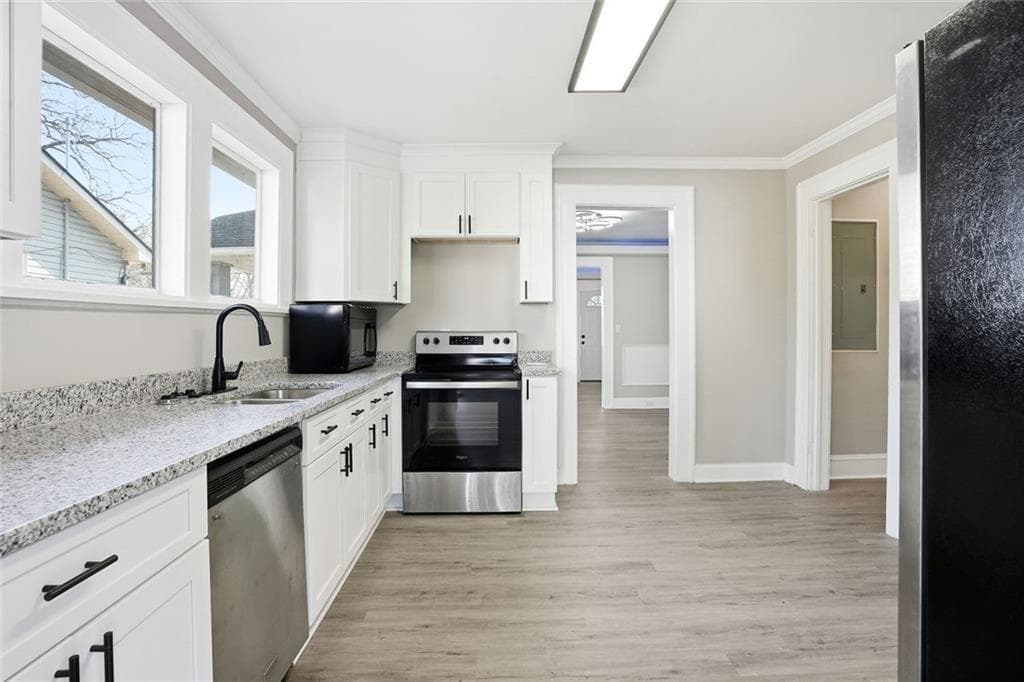 3 bedroom, 1 bathroom, 1,110 sq ft single family residence for sale at 1409 St Michael Avenue, East Point, GA 30344 — photo 10