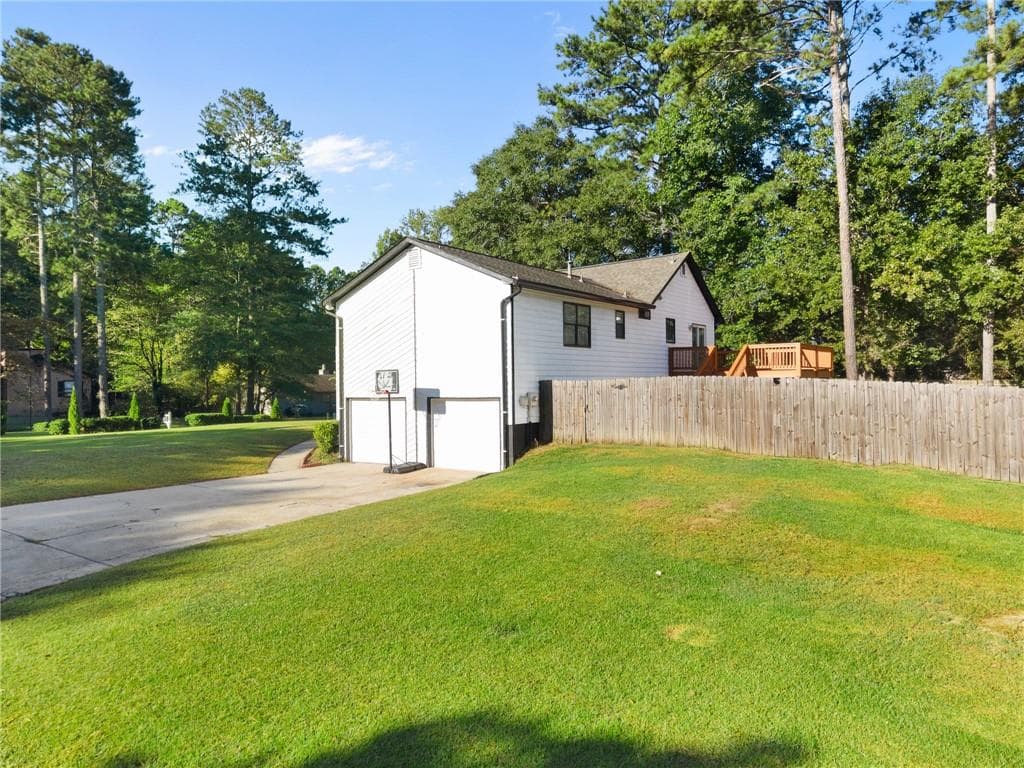 4 bedroom, 2 bathroom, 1,800 sq ft single family residence for sale at 3021 Fetlock Drive, Marietta, GA 30064 — photo 9