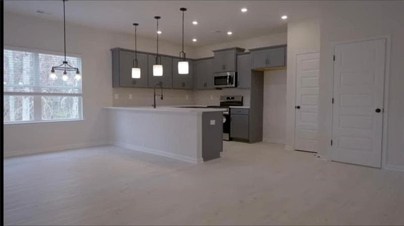 3 bedroom, 3 bathroom, 1,909 sq ft single family residence for rent at 712 Shetland Trail, Cartersville, GA 30121 for $2,300 a month — photo 4