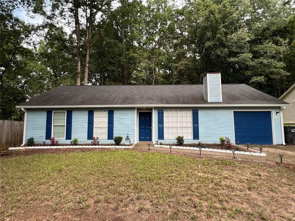 3 bedroom, 2 bathroom, 1,372 sq ft single family residence for sale at 5285 Sugar Crest Drive, Sugar Hill, GA 30518 — photo 1 of 20