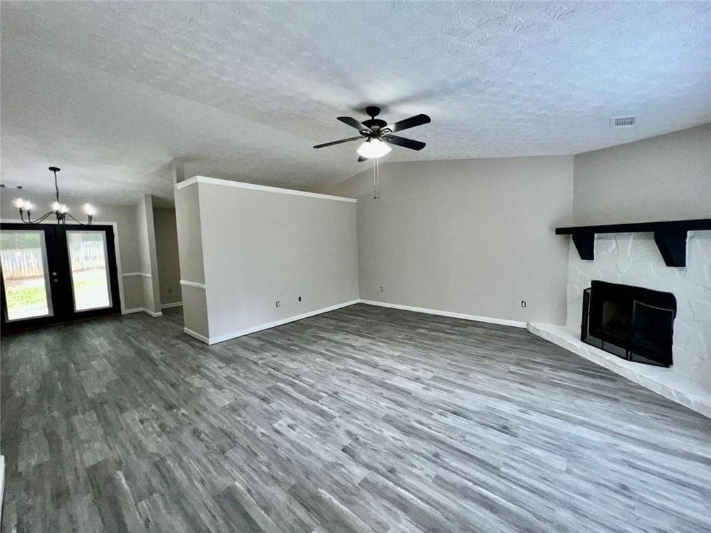 3 bedroom, 2 bathroom, 1,372 sq ft single family residence for sale at 5285 Sugar Crest Drive, Sugar Hill, GA 30518 — photo 8