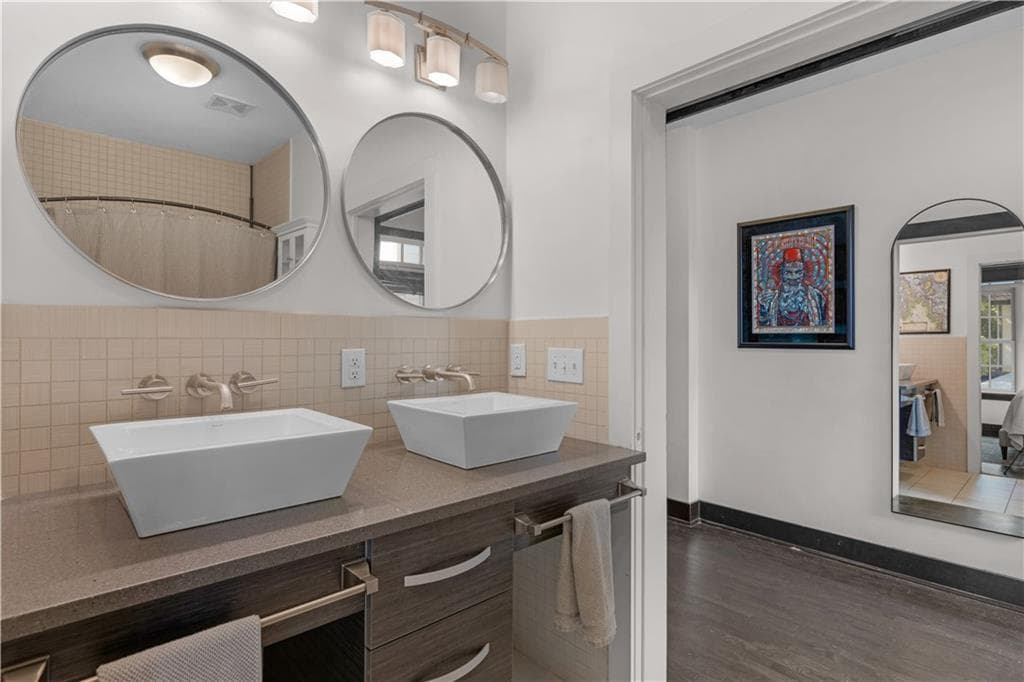 1 bedroom, 1 bathroom, 1,031 sq ft condominium for rent at 1300 Dekalb Avenue 711, Atlanta, GA 30307 for $2,000 a month — photo 3