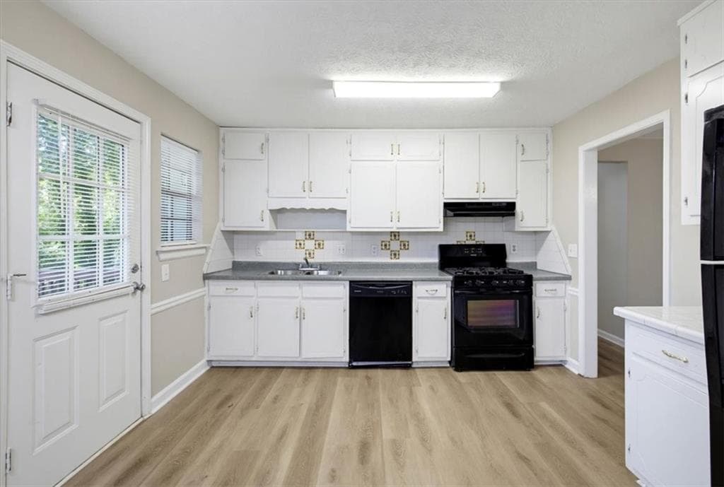 3 bedroom, 2 bathroom, 1,116 sq ft single family residence for sale at 2503 Hewatt Road, Snellville, GA 30039 — photo 7