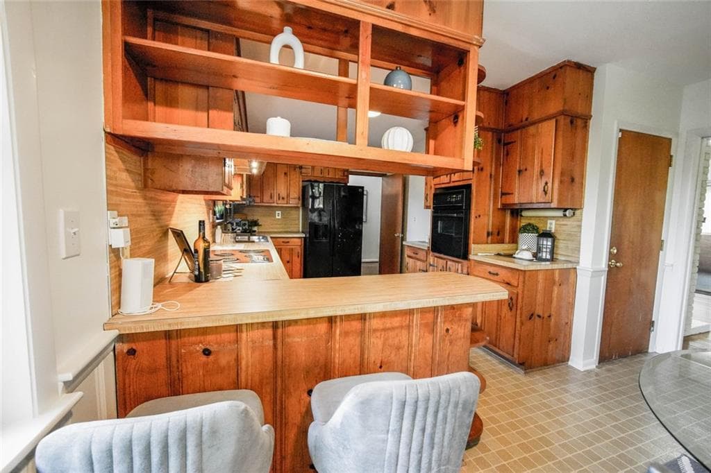 3 bedroom, 2 bathroom, 1,634 sq ft single family residence for sale at 933 Rowland Street, Clarkston, GA 30021 — photo 9
