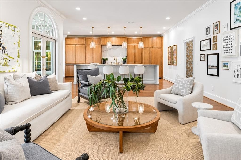 6 bedroom, 7 bathroom, 6,942 sq ft single family residence for sale at 3931 The Battery, Duluth, GA 30096 — photo 3