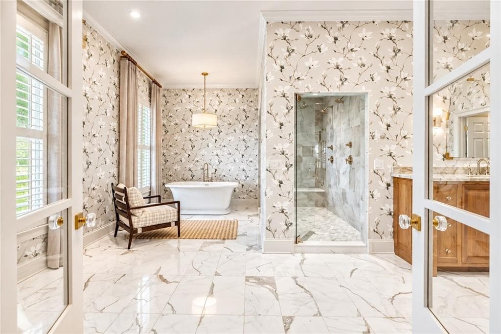 6 bedroom, 7 bathroom, 6,942 sq ft single family residence for sale at 3931 The Battery, Duluth, GA 30096 — photo 5