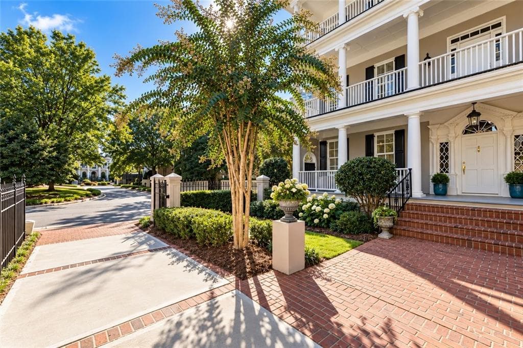 6 bedroom, 7 bathroom, 6,942 sq ft single family residence for sale at 3931 The Battery, Duluth, GA 30096 — photo 9