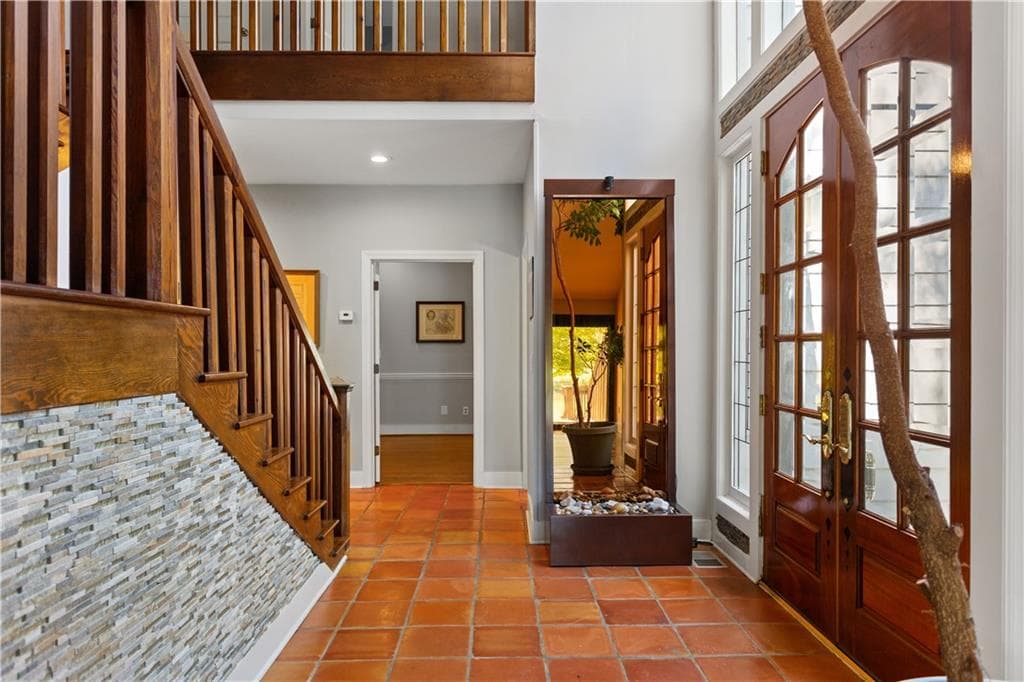 4 bedroom, 4 bathroom, 2,704 sq ft townhouse for sale at 4078 Columns Drive, Marietta, GA 30067 — photo 4