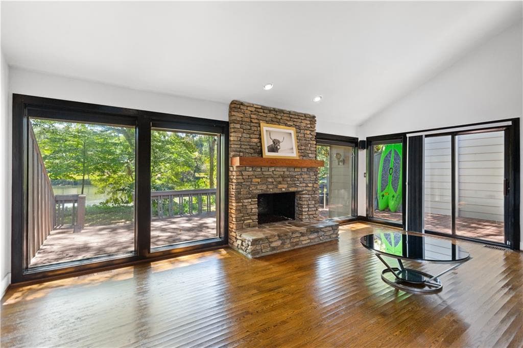4 bedroom, 4 bathroom, 2,704 sq ft townhouse for sale at 4078 Columns Drive, Marietta, GA 30067 — photo 7