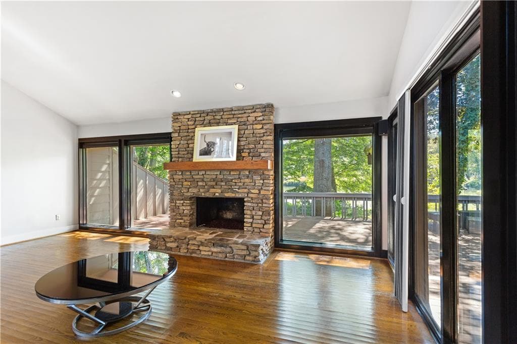 4 bedroom, 4 bathroom, 2,704 sq ft townhouse for sale at 4078 Columns Drive, Marietta, GA 30067 — photo 8