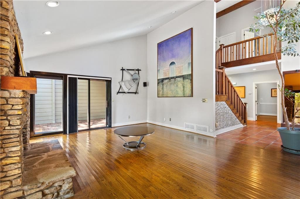 4 bedroom, 4 bathroom, 2,704 sq ft townhouse for sale at 4078 Columns Drive, Marietta, GA 30067 — photo 10
