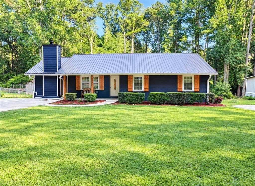 3 bedroom, 2 bathroom, 1,500 sq ft single family residence for sale at 208 Forrister Road, Dallas, GA 30132