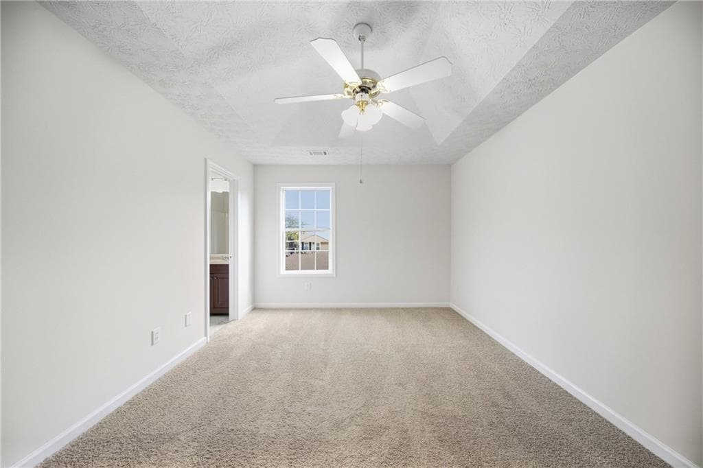 3 bedroom, 2 bathroom, 1,023 sq ft single family residence for sale at 330 Dreamland Court, Winder, GA 30680 — photo 3