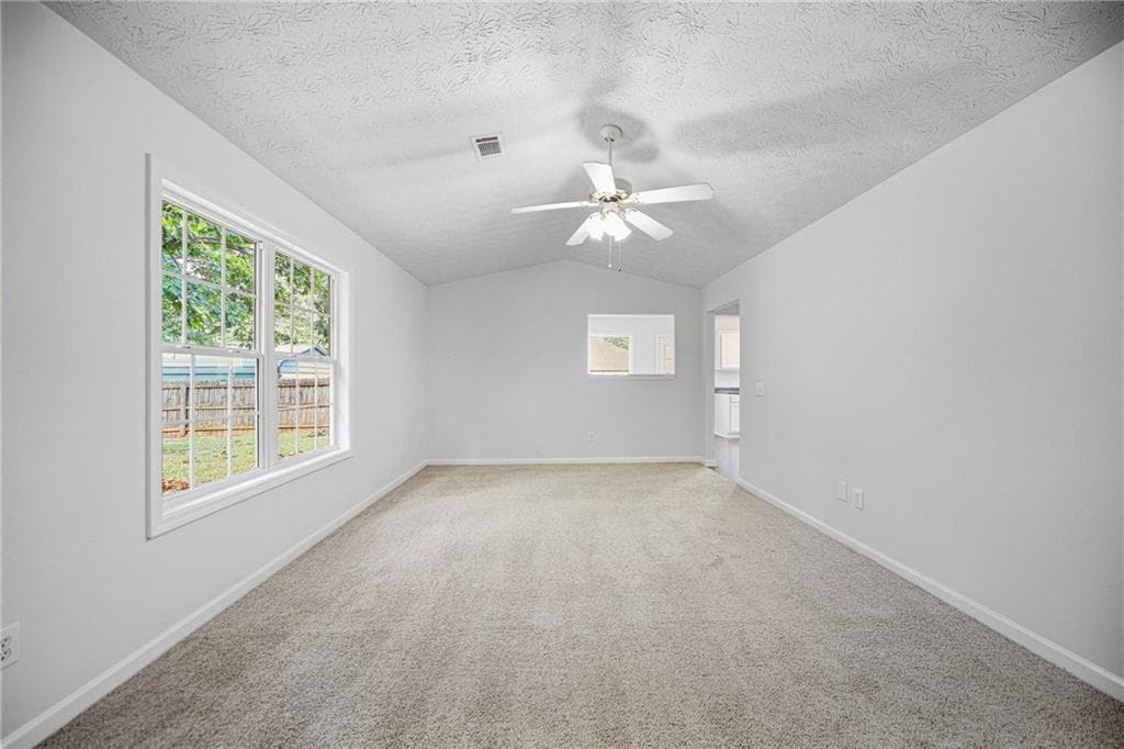 3 bedroom, 2 bathroom, 1,023 sq ft single family residence for sale at 330 Dreamland Court, Winder, GA 30680 — photo 9