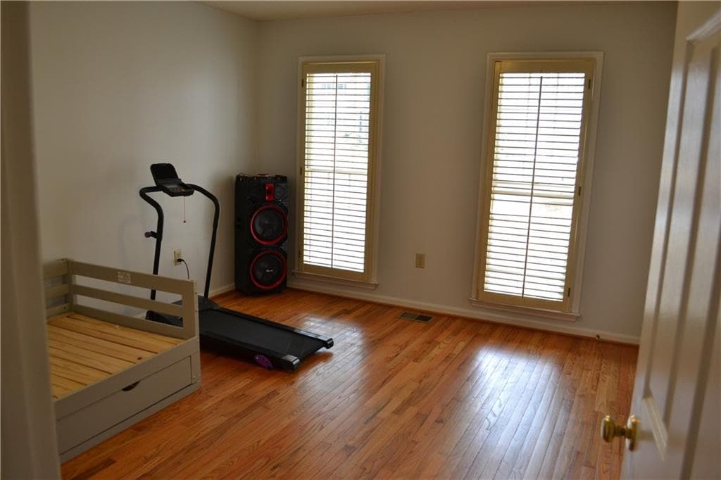 4 bedroom, 3 bathroom, 2,397 sq ft single family residence for rent at 1530 N Milford Creek Lane, Marietta, GA 30008 for $2,700 a month — photo 10