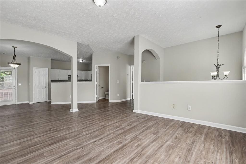 3 bedroom, 3 bathroom, 1,652 sq ft single family residence for sale at 4102 Robin Circle, Atlanta, GA 30349 — photo 3