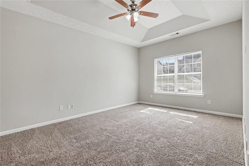 3 bedroom, 3 bathroom, 1,652 sq ft single family residence for sale at 4102 Robin Circle, Atlanta, GA 30349 — photo 8